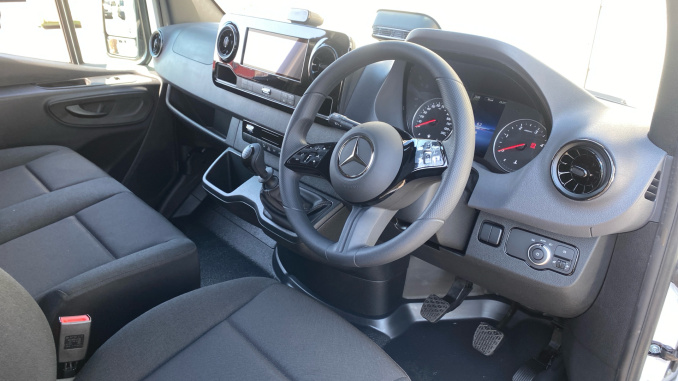 Mercedes-Benz Sprinter 315Cdi L3 Diesel Rwd 3.5t H2 Pro Van 9G-Tronic - Image 6